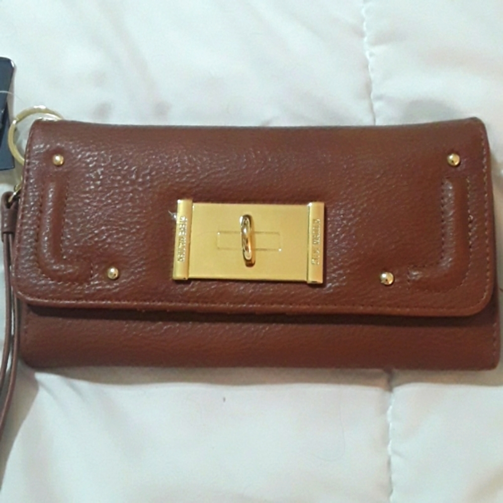 STEVE MADDEN TECH WALLET